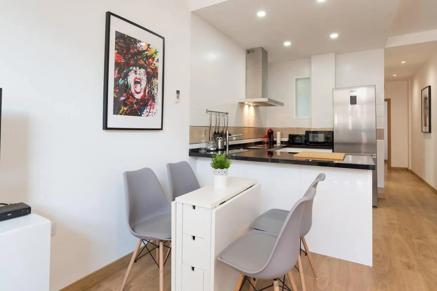 Quiet, Bright And Central Apartment Malaga