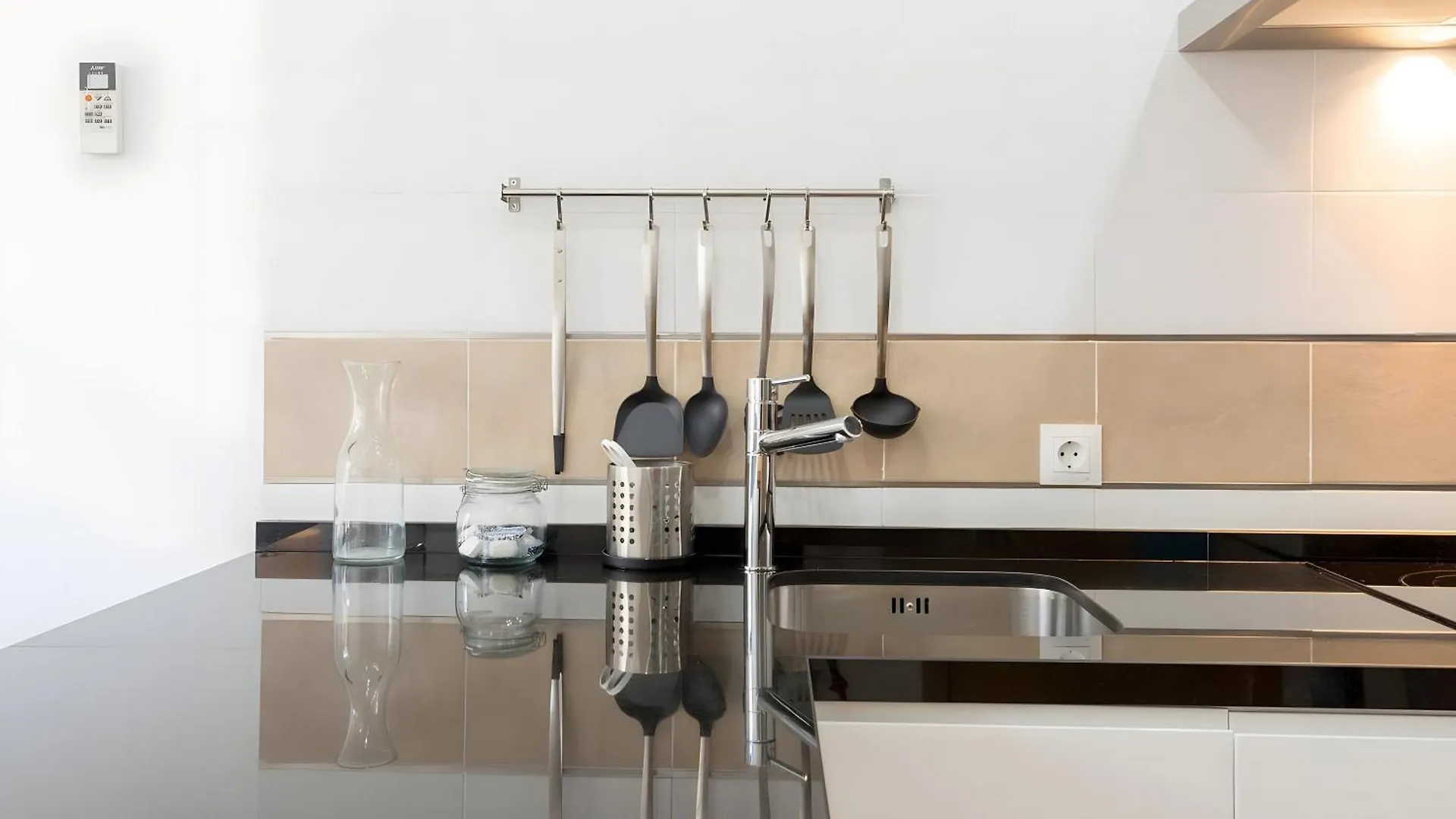 Quiet, Bright And Central Apartment Malaga